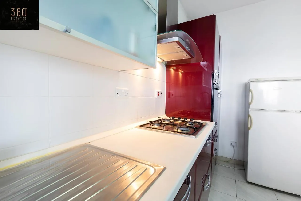 Apartment Unique Seafront 3Br, Sliema Beach - Ac & Wifi By 360 Estates