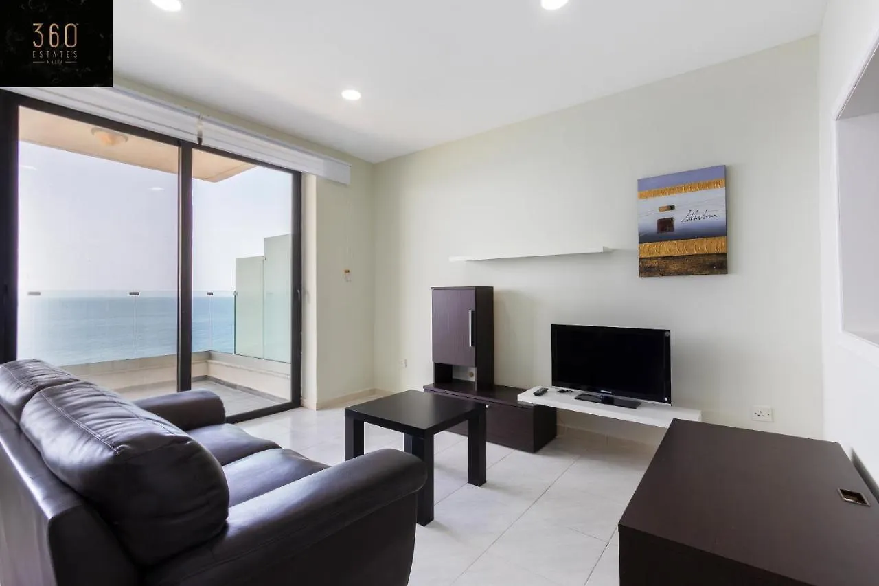 Unique Seafront 3Br, Sliema Beach - Ac & Wifi By 360 Estates