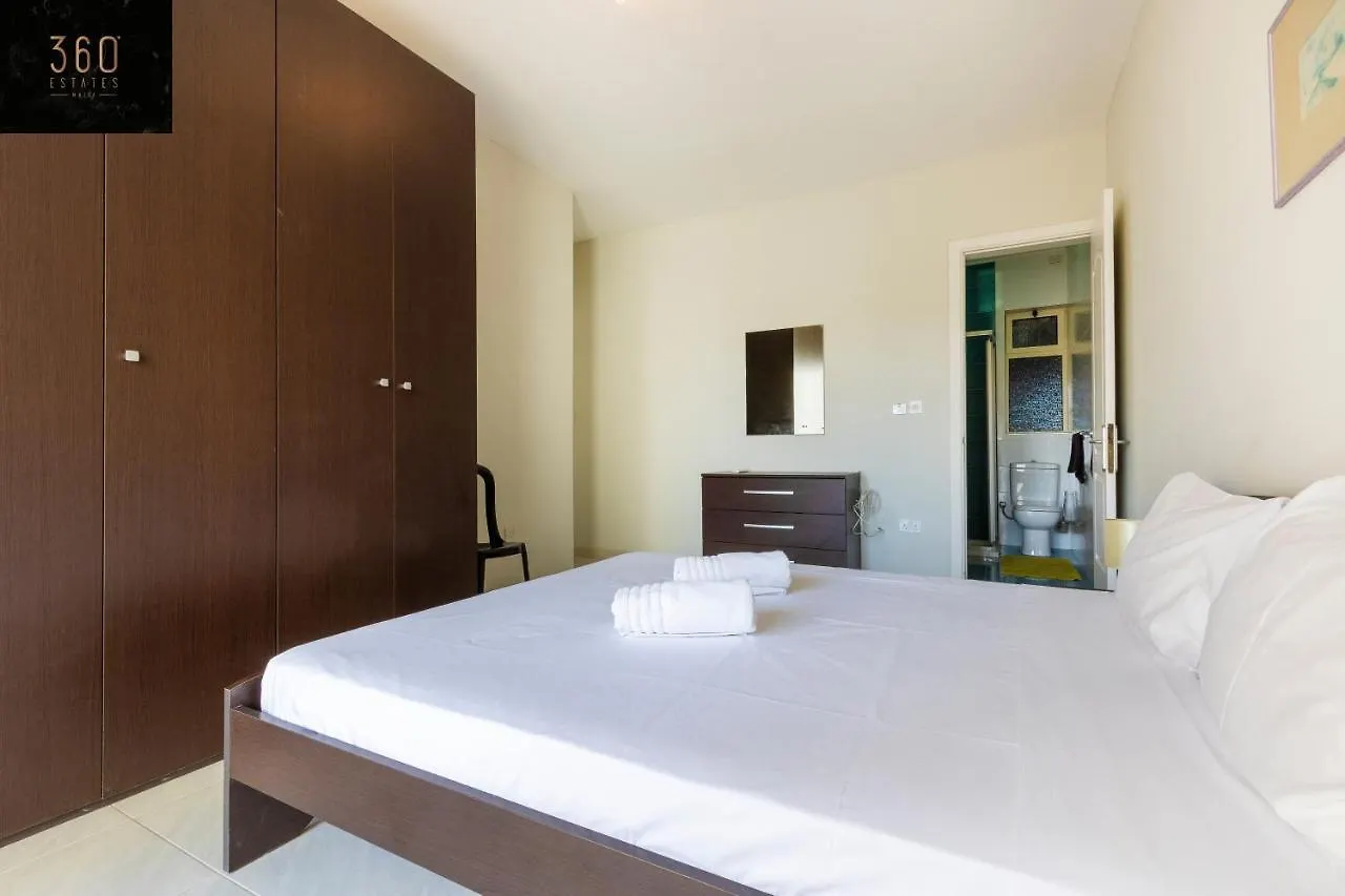 Apartmán Unique Seafront 3Br, Sliema Beach - Ac & Wifi By 360 Estates Malta